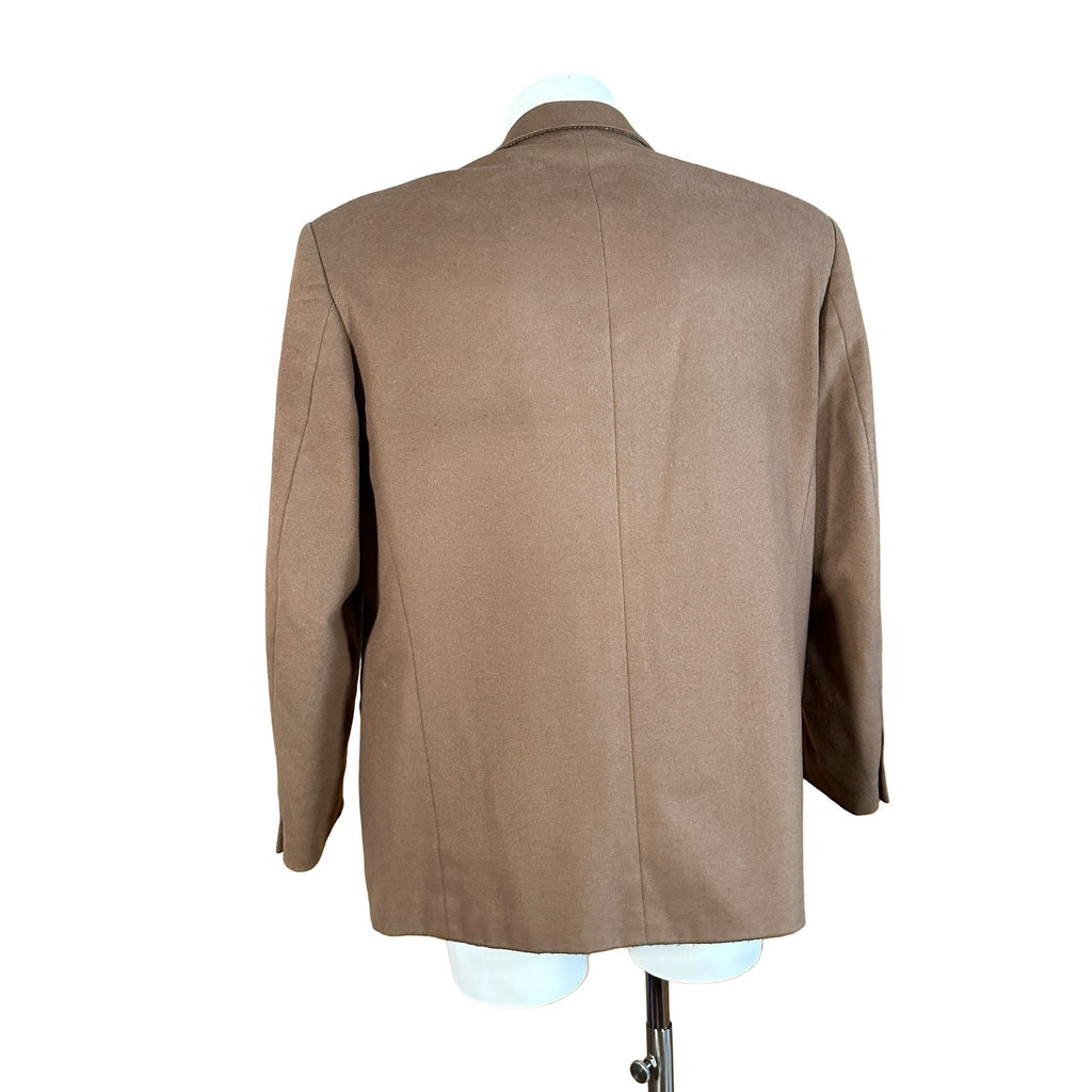 shoulders  52chest 60sleeve 60length 76waist  hips   60