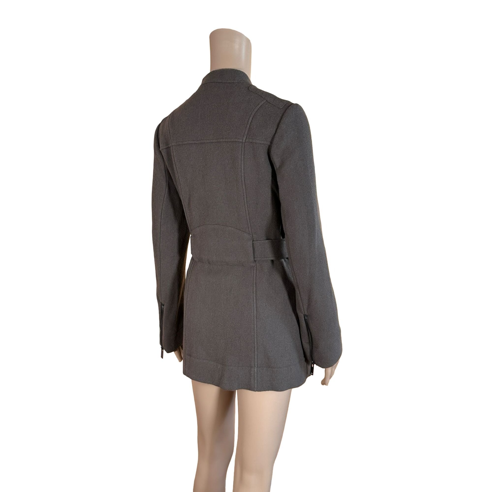 shoulders  38chest 40nwaist hips 42sleeves  59length  72