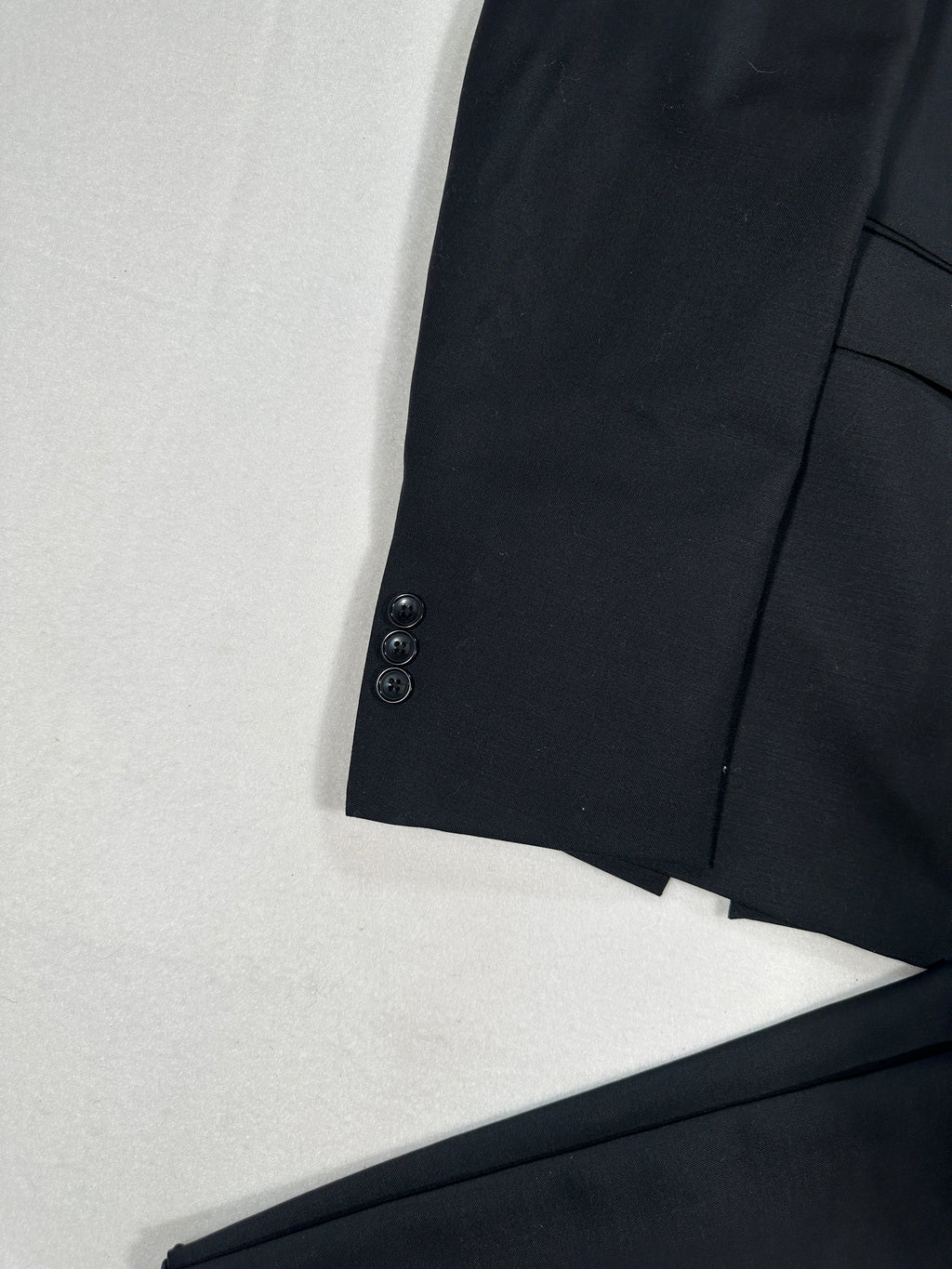 Magni Produzioni Abito Uomo in Lana Nera – Super 130's Bonino Tessuti, Made in Italy EU54