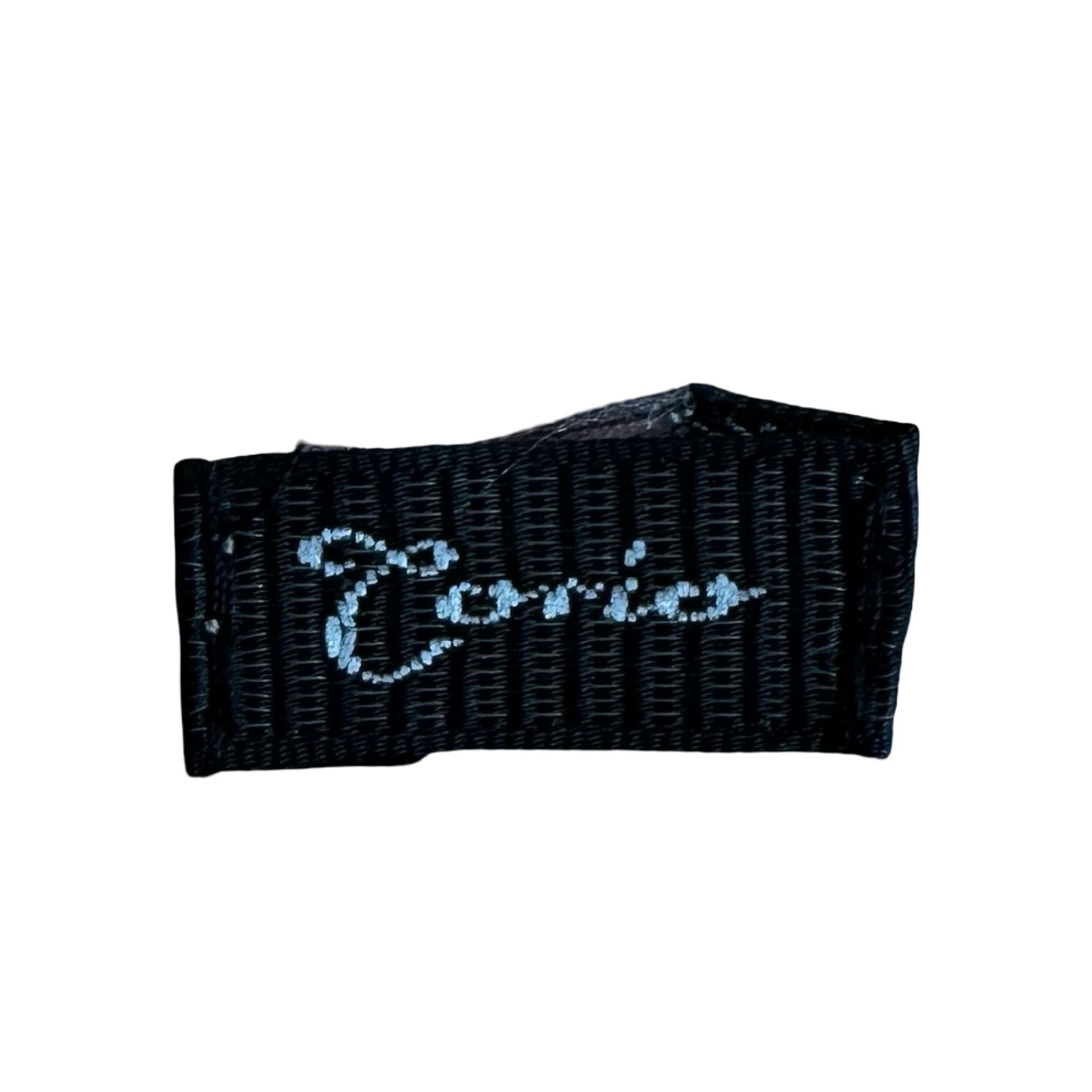 total length 127length no straps 115chest 40 waist