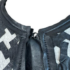 shoulders  42chest 50sleeve raglan 62length 85waist  hips