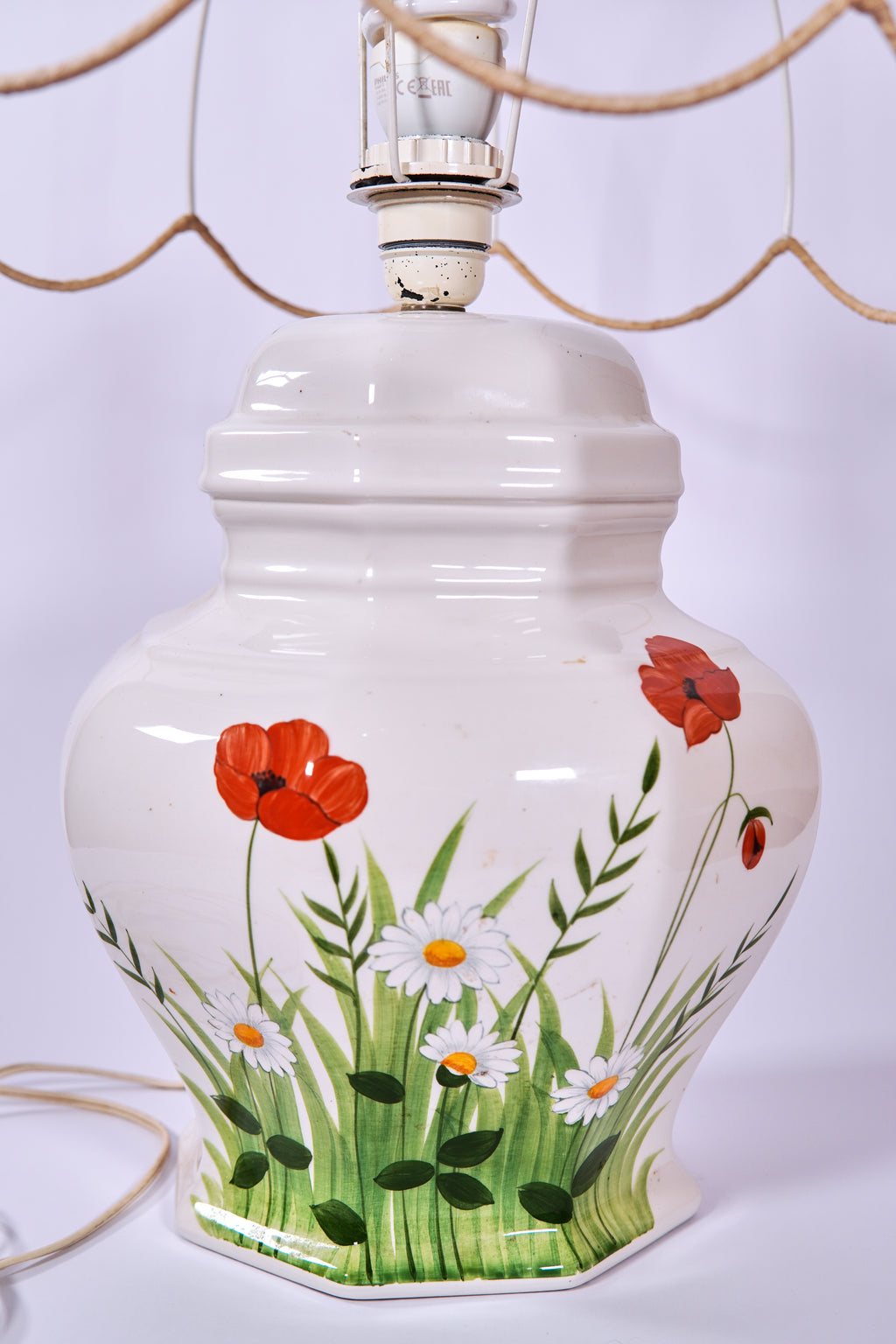 Vintage Hand-Painted Italian Ceramic Table Lamp by ESTE C.E. – Floral Motif, Made in Italy (c. 1960s–1970s)