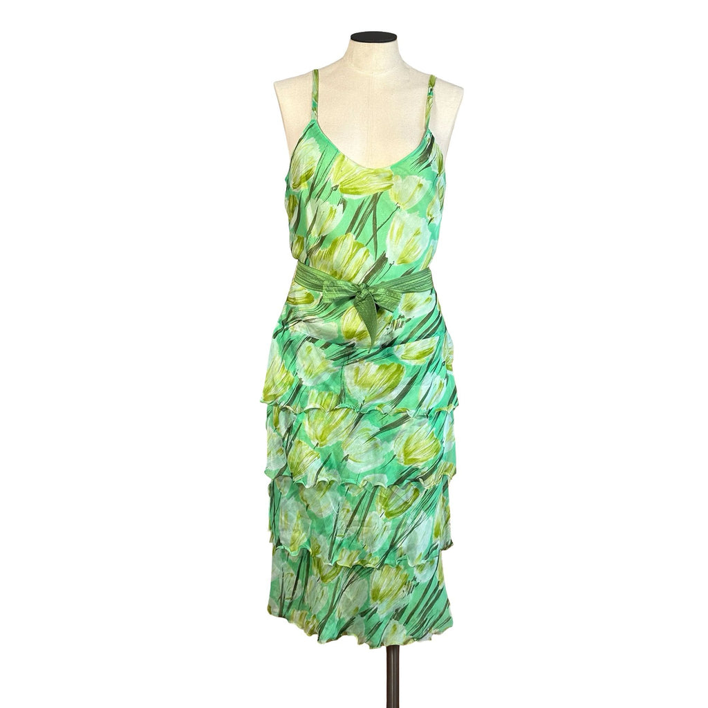 total length 117length no straps 103chest 43 waist 39