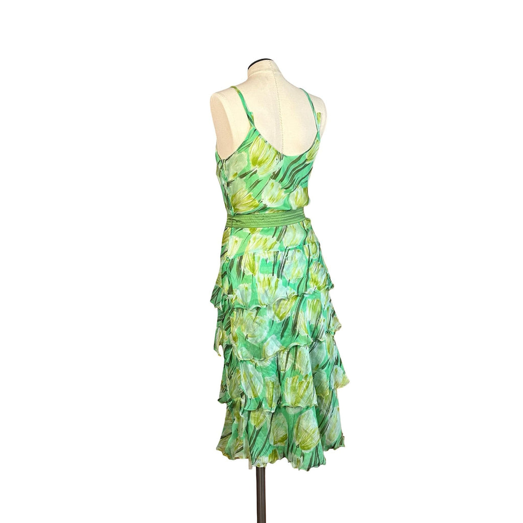 total length 117length no straps 103chest 43 waist 39