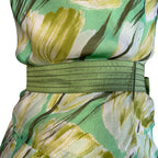 total length 117length no straps 103chest 43 waist 39