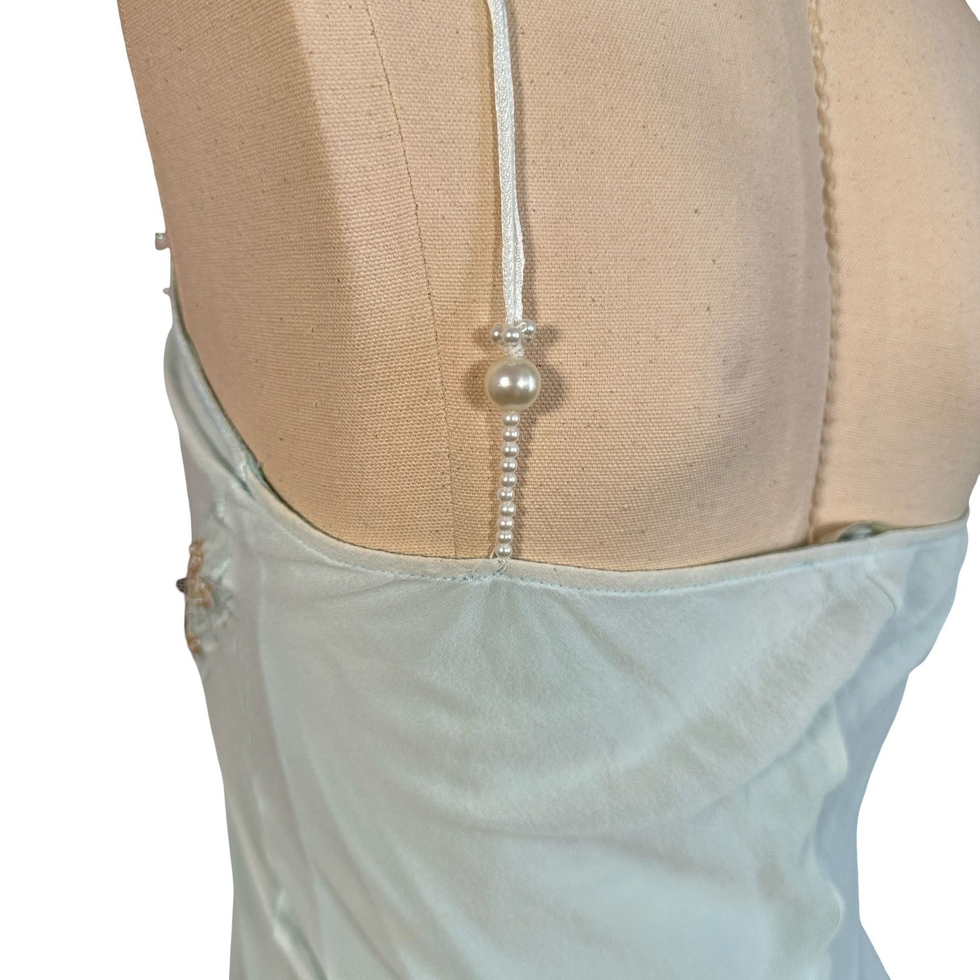 total lengh 100lengh no straps 86chest 36waist 34