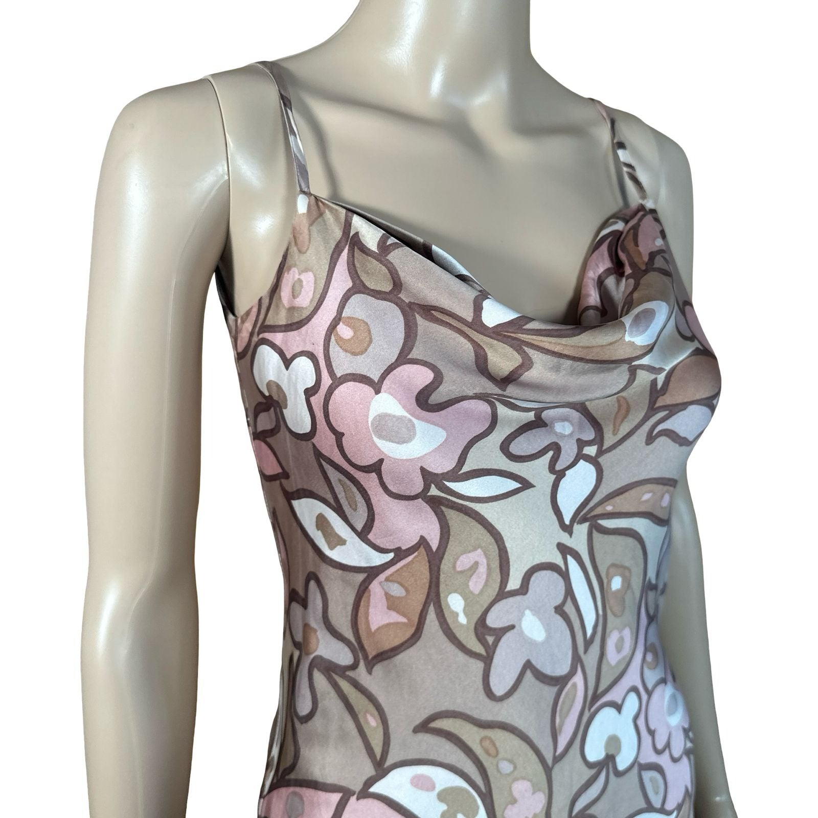 total length 108length no straps 87chest 36 waist 31