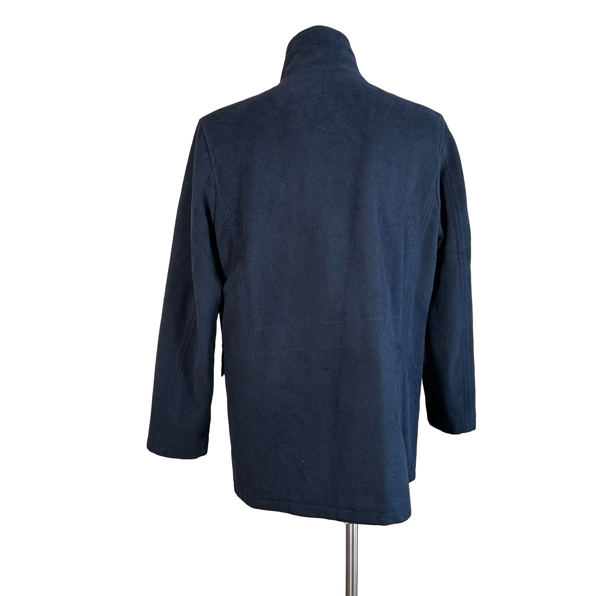shoulders  50chest 62sleeve 69length 84waist  hips