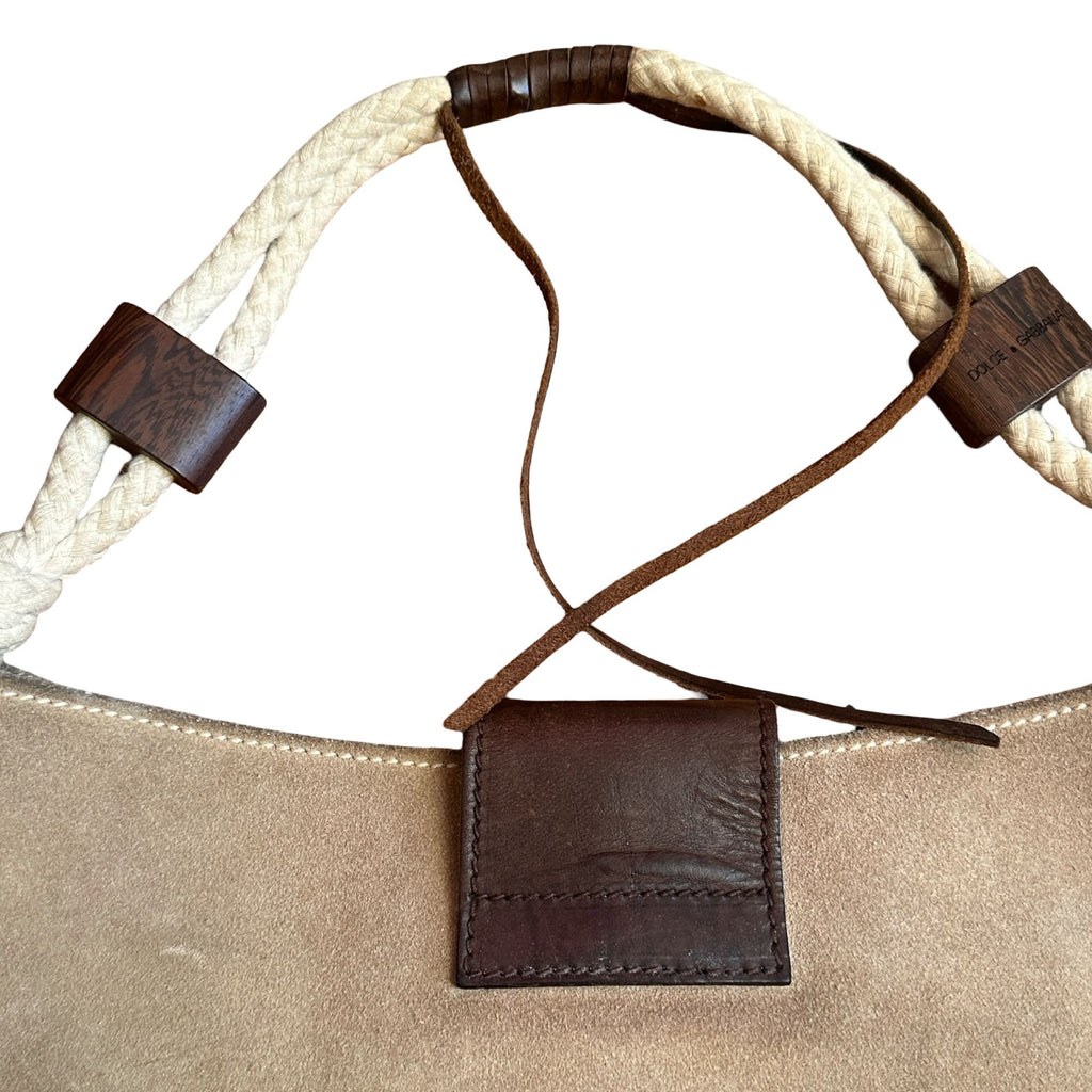 width 37lengh without straps 31