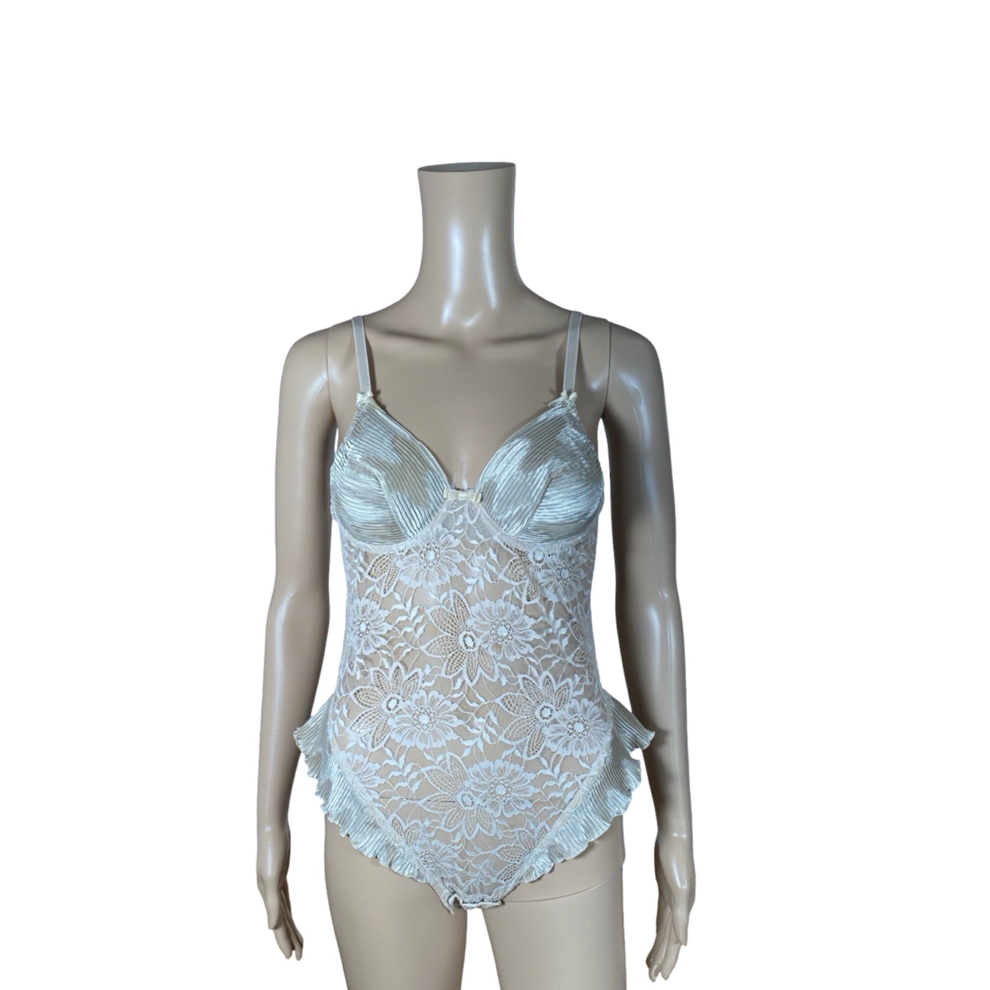 chest 32hips 33lengh 54 (without straps )straps adjustable