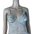 chest 32hips 33lengh 54 (without straps )straps adjustable