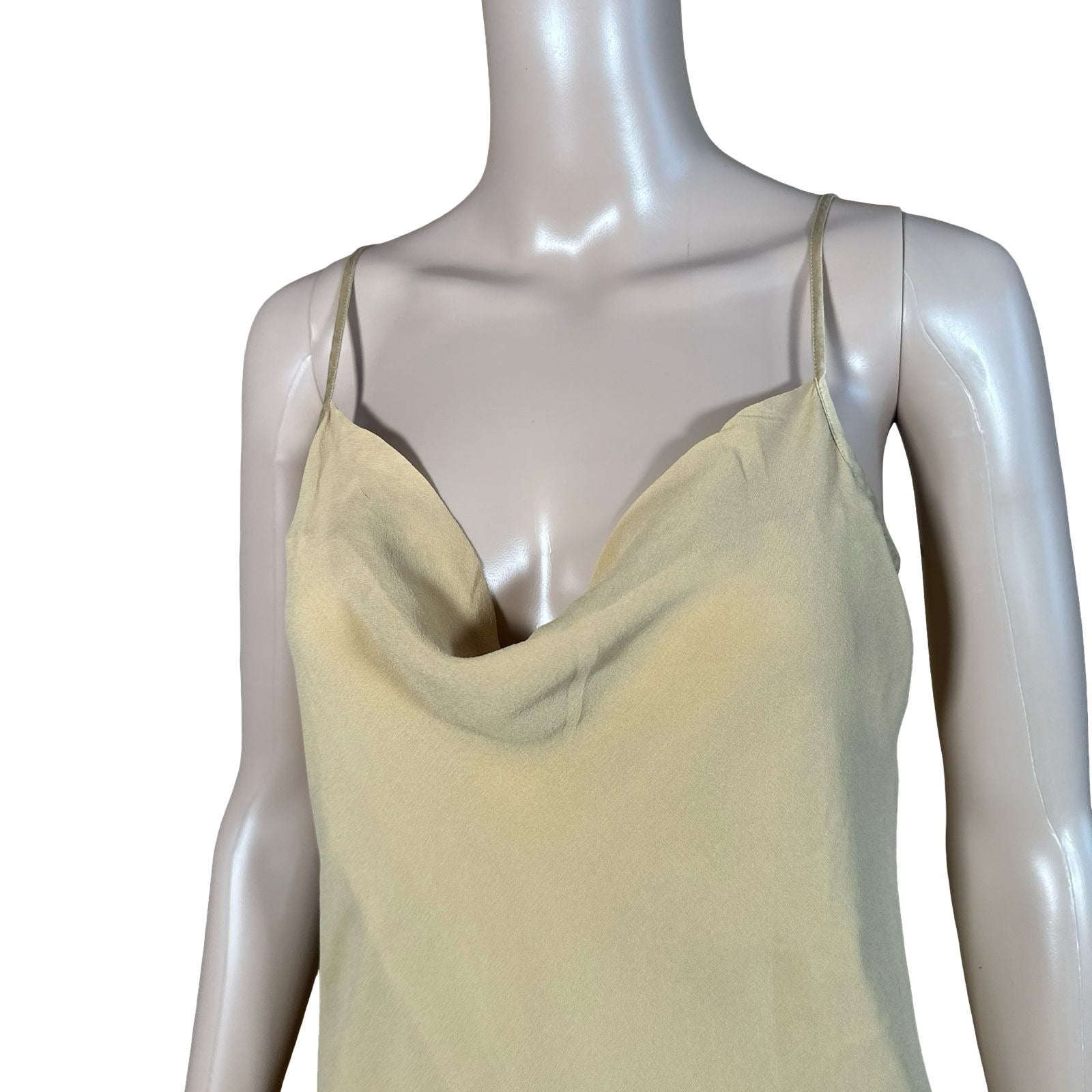 total lengh 108lengh no straps 88chest 45waist 45